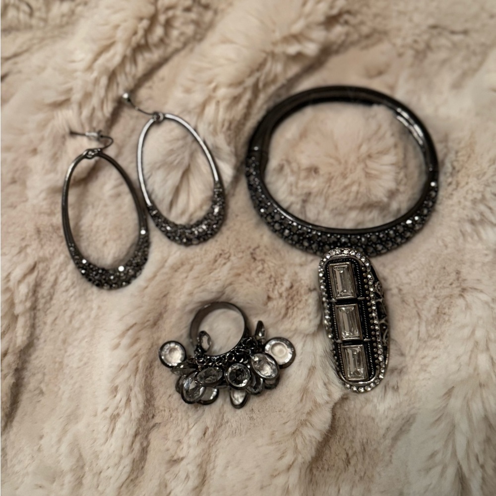 Elegant Dark Grey/Silver Jewelry Set